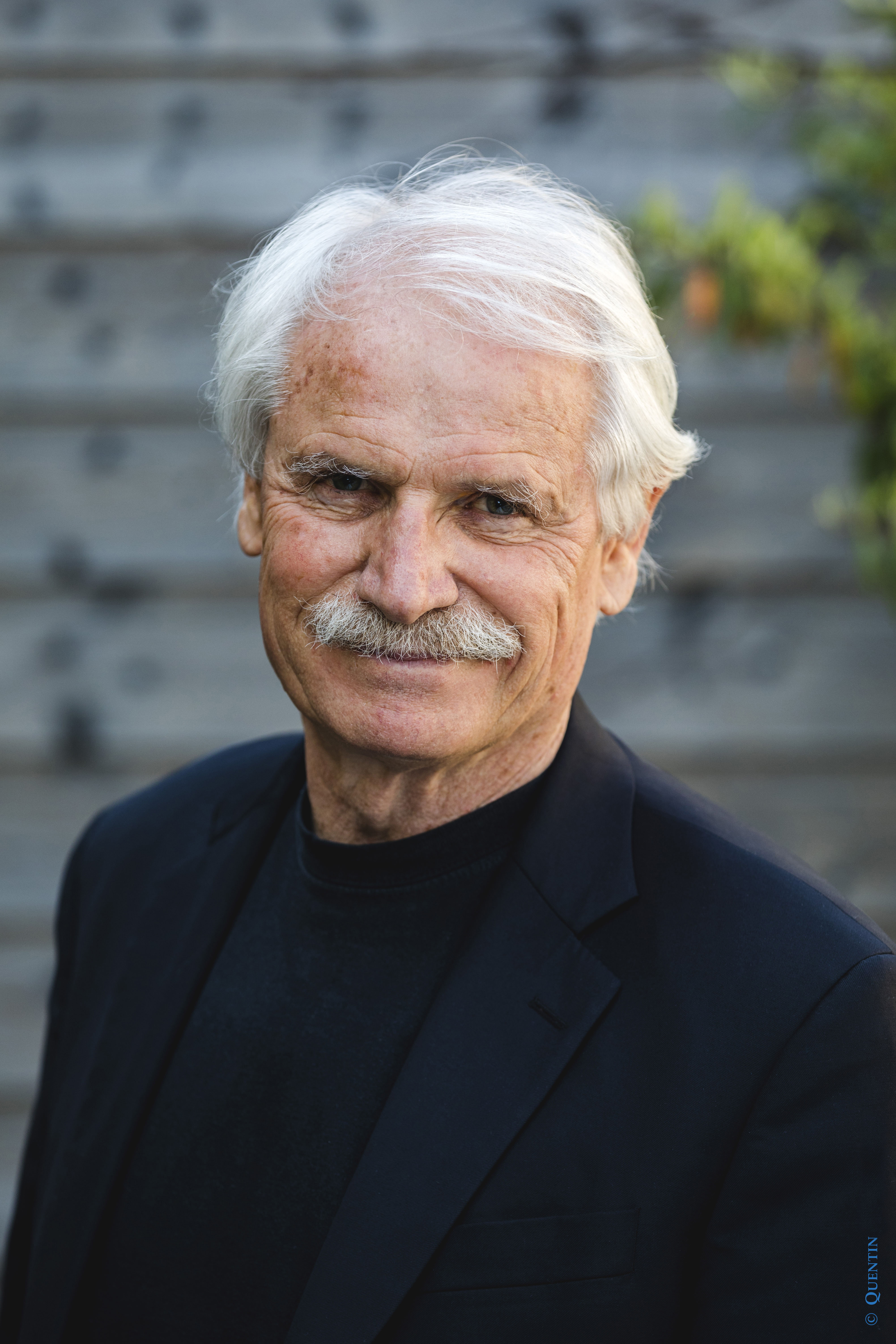 Yann ArthusBertrand good prophète L�1visible